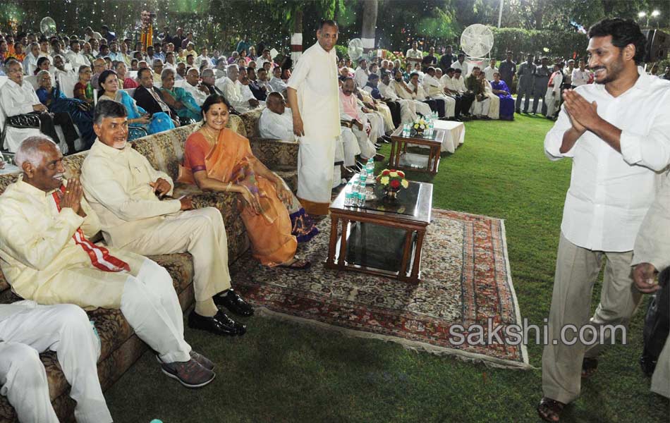 ugadi celebrations at raj bhavan ys jagan mohan reddy attend - Sakshi2