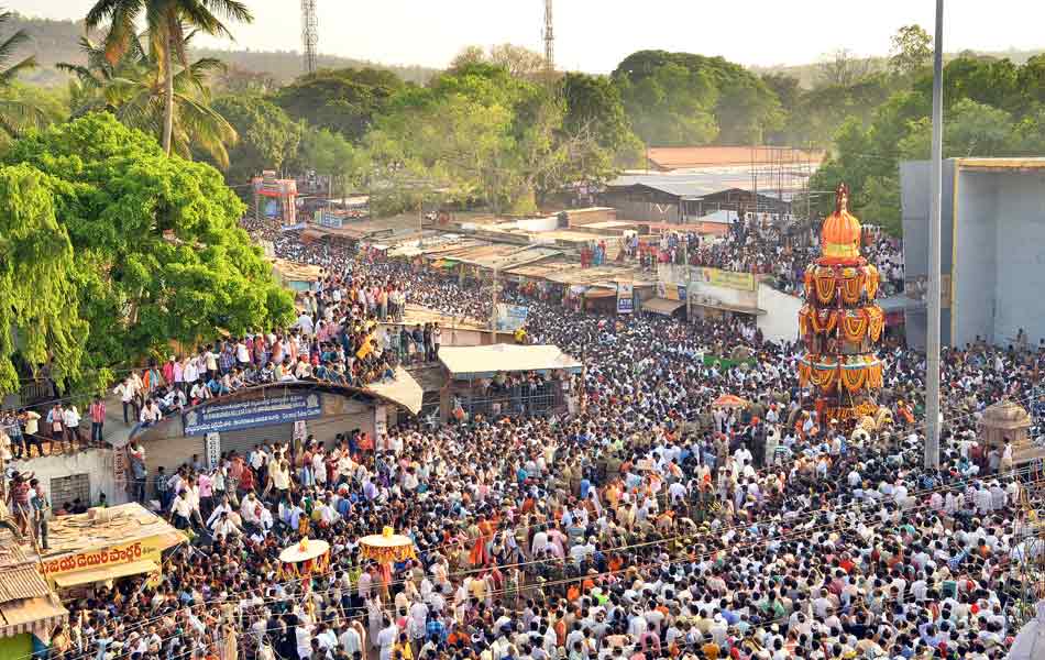 glorious mallanna rathotsavam - Sakshi5