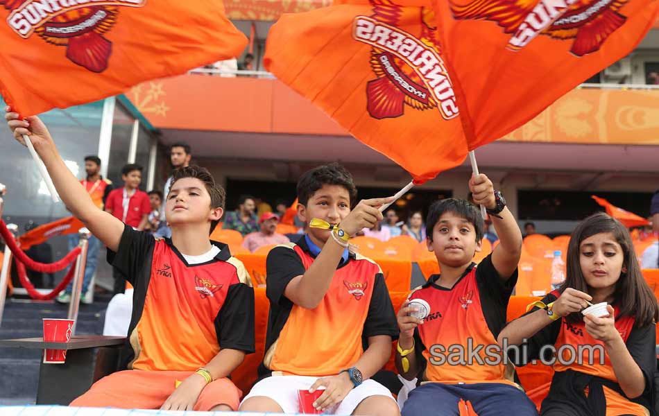 sunrisers won with gujarat lions - Sakshi1