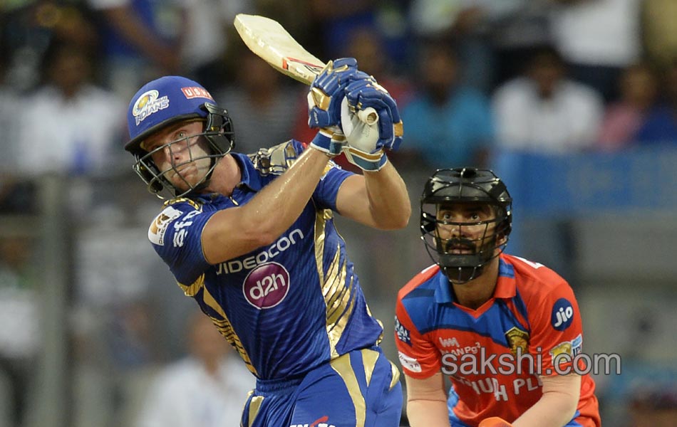 mumbai indians beats gujarat lions by 6 wickets - Sakshi6