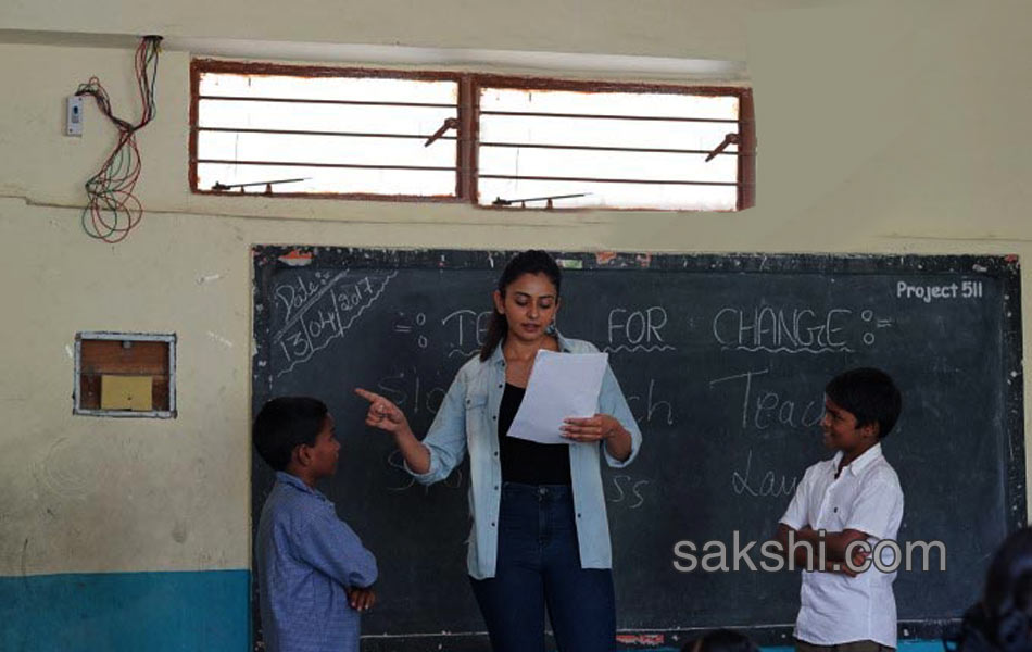 Rakul preet singh turns teacher3