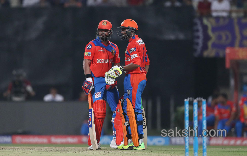 Gujarat Lions win by Kolkata Knight Riders - Sakshi2