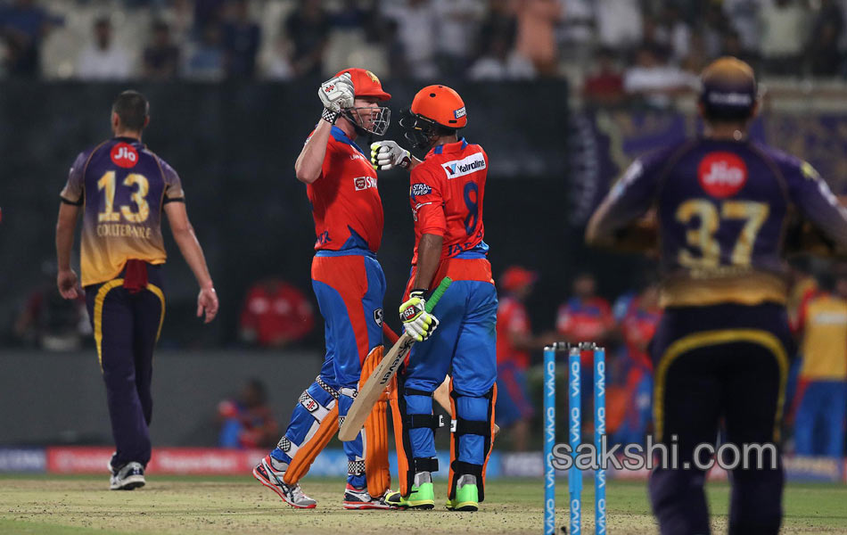 Gujarat Lions win by Kolkata Knight Riders - Sakshi4