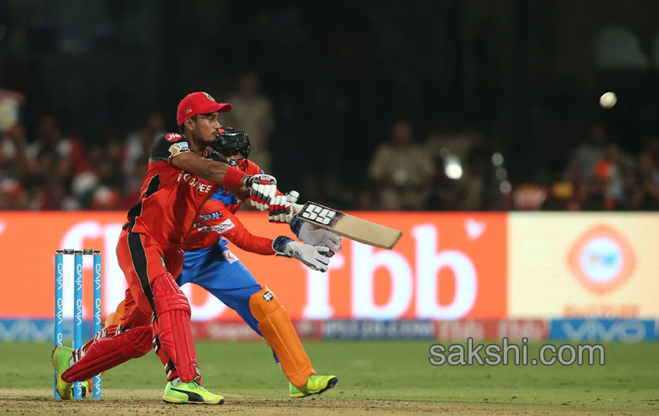 Gujarat Lions win Royal Challengers Bangalore - Sakshi14