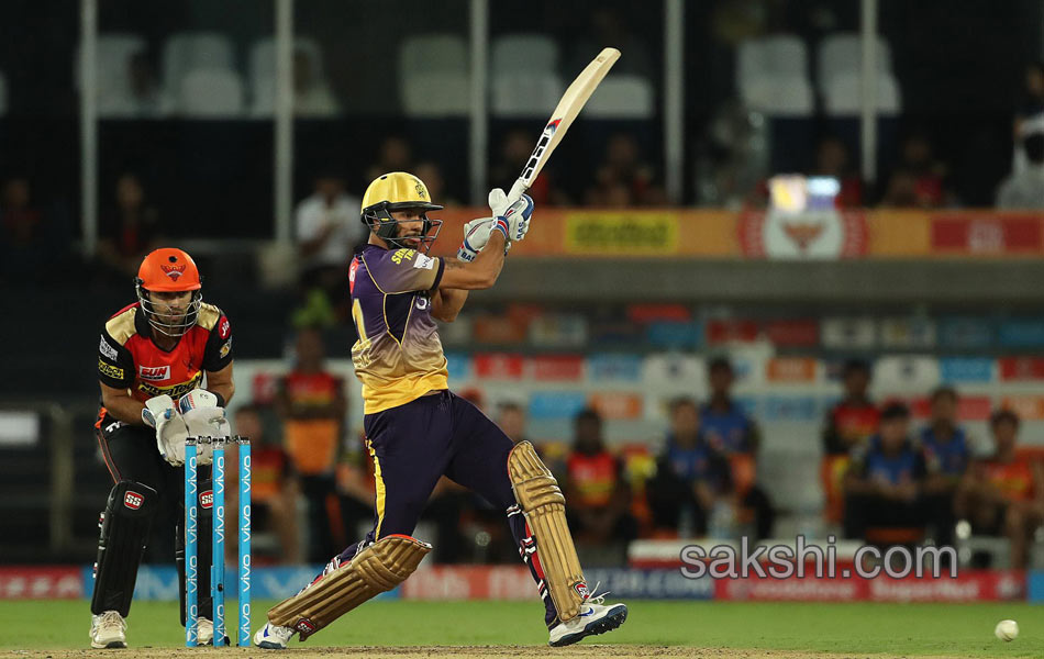 David Warner century sets up Sunrisers win over KKR11