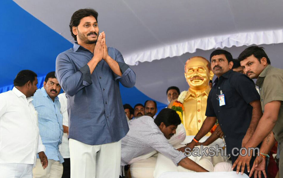 YS Jagan Mohan Reddy Rythu Deeksha Second Day - Sakshi3