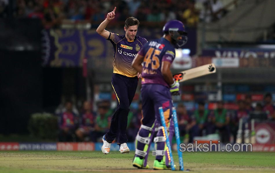 Pune Beat Kolkata By 4 Wickets9