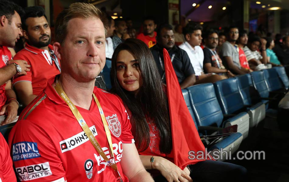 Kings XI Punjab Beat Royal Challengers Bangalore by 19 Runs With An eye On Play offs3