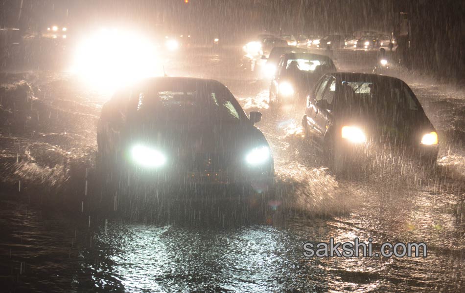 heavy  rain in hyderbad city4