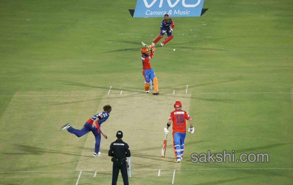 Delhi Daredevils beat Gujarat Lions by two wickets - Sakshi17