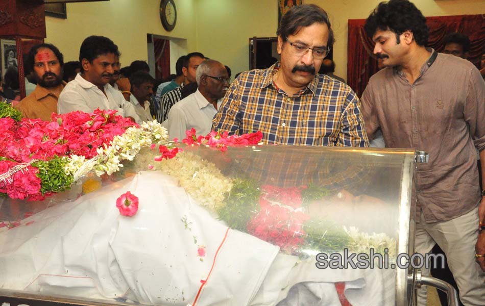 Tributes To Dasari Narayana Rao3