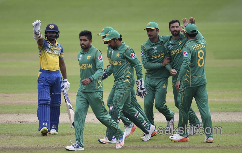 pakistan wins aganist srilanka - Sakshi10