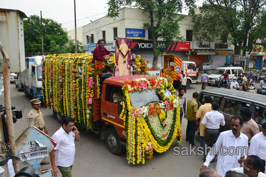 c narayana reddy funerals at mahaprasthanam6