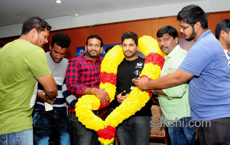 duvvada jagannadham team at tirumala3