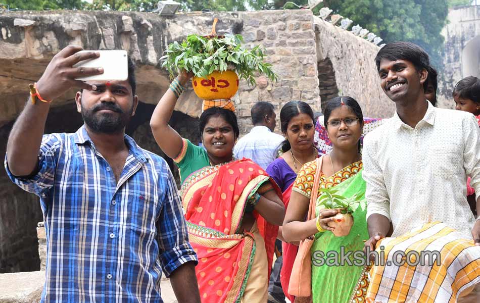 golkonda bonalu - Sakshi24