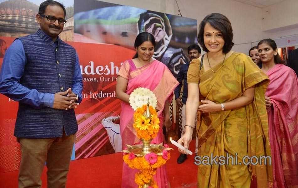 Akkineni Amala Inaugurates Go Swadeshi Expo1