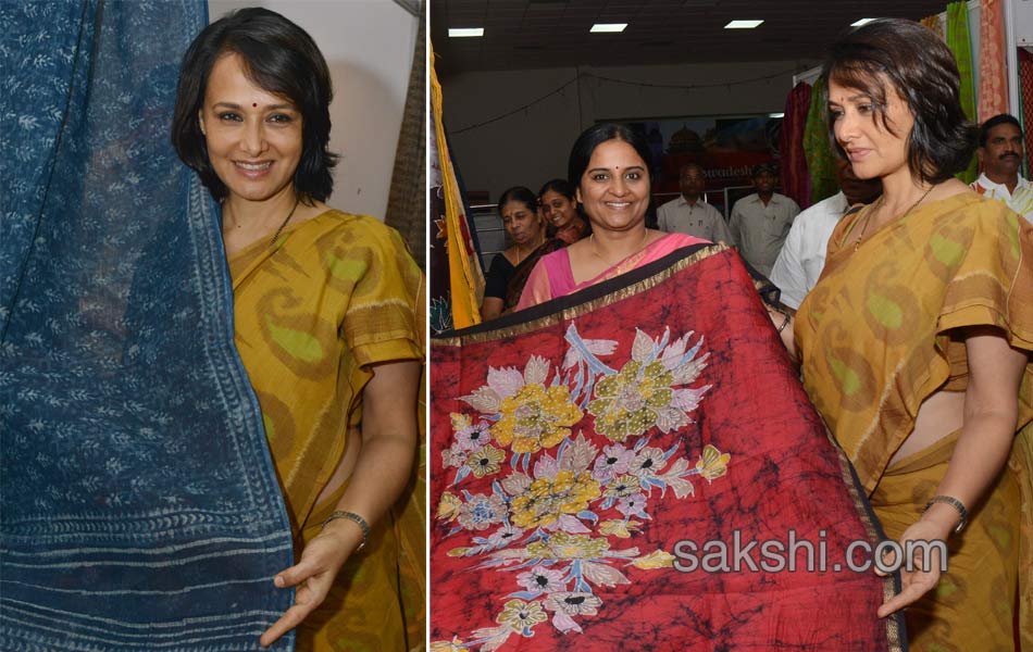 Akkineni Amala Inaugurates Go Swadeshi Expo7