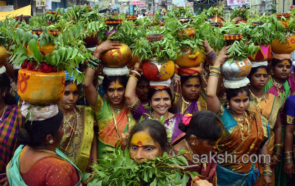 hyderabad bonalu - Sakshi10