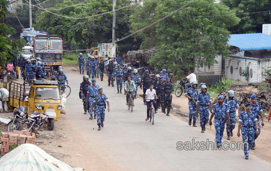 Government determined to foil mudragada padmanabham padayatra4