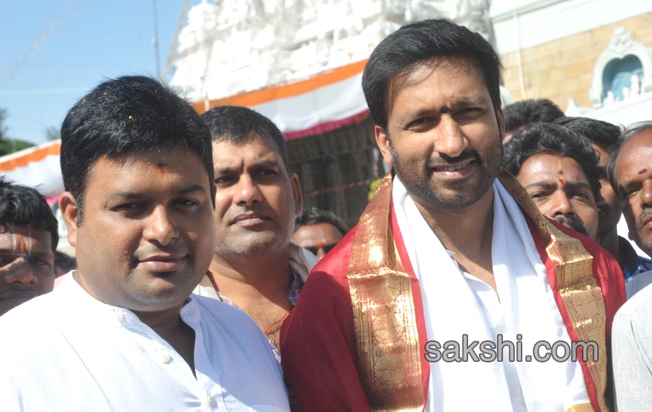 goutam nanda movie unit in tirumala2