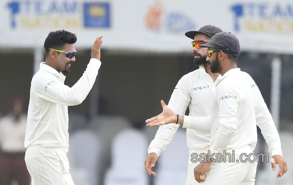 Virat Kohli and Abhinav Mukund Put India On Top On Day 316