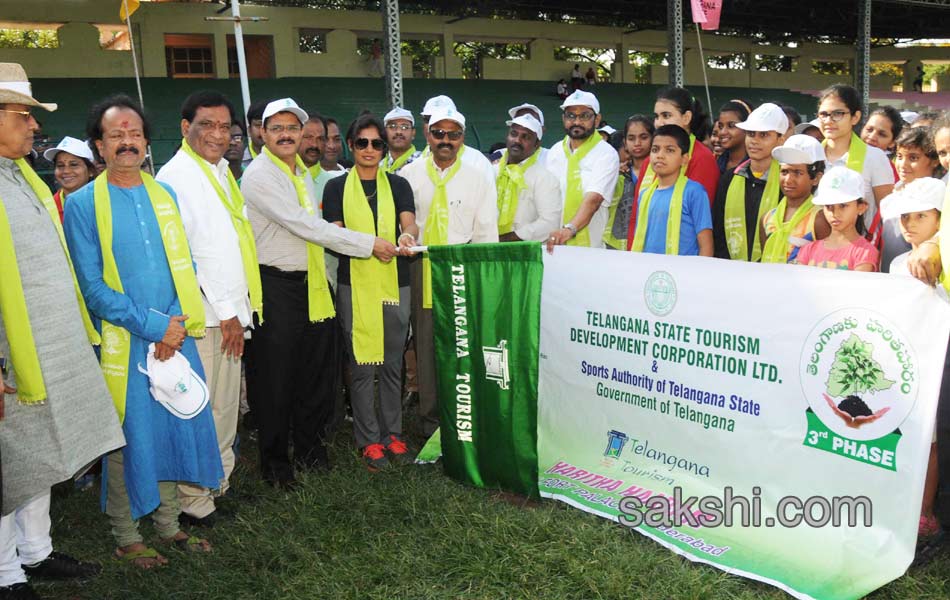 Mithali Raj participate Haritha Haram in lb stadium1