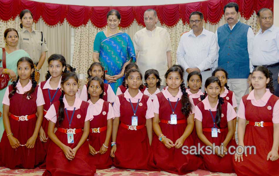 Rakhi celebrations in Rajbhavan9