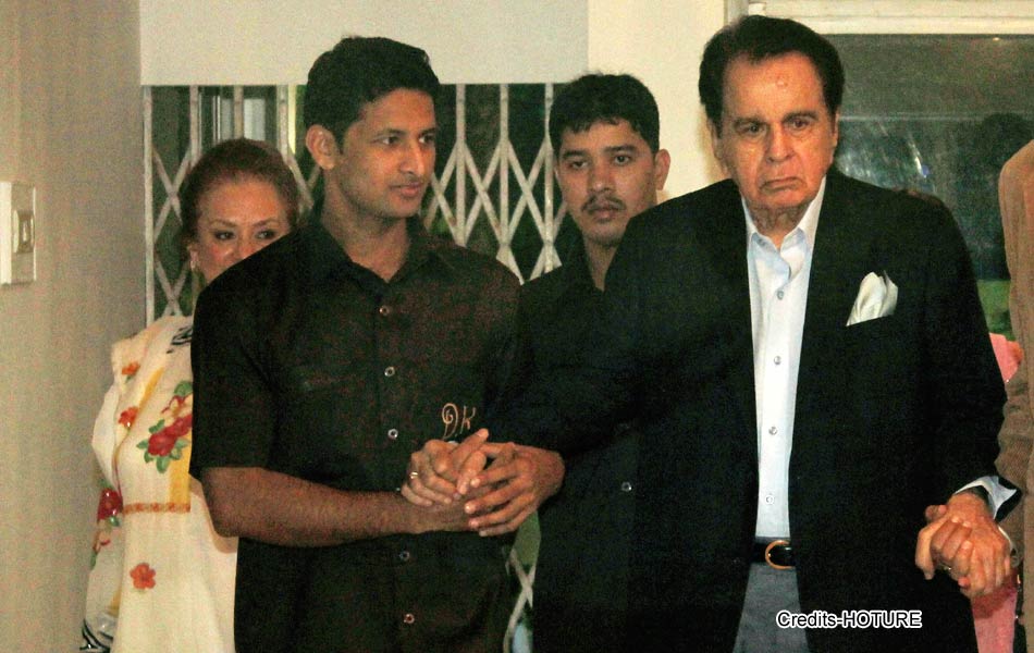 Legendary Actor Dilip Kumar birthday celebrations - Sakshi5