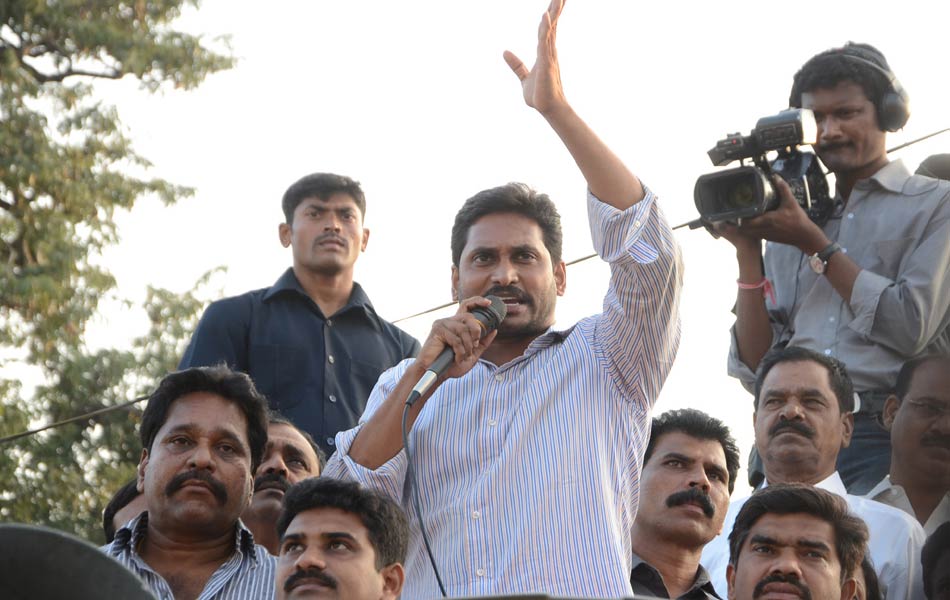 tirupathi tour in ys jagan mohan reddy - Sakshi4