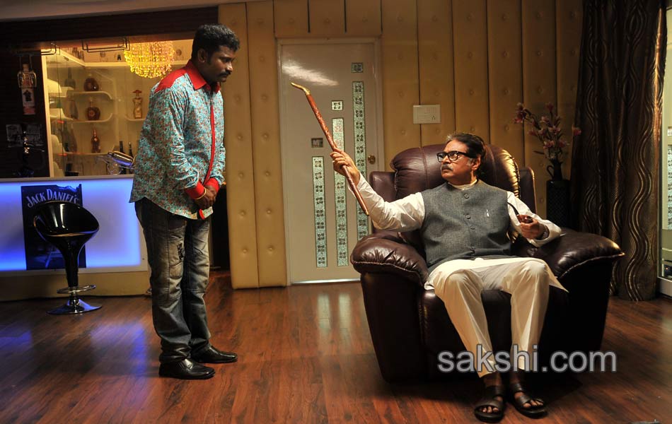 Aa Aiduguru Telugu movie Stills - Sakshi26