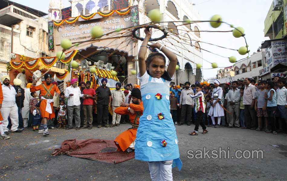 sikhs  stunts5