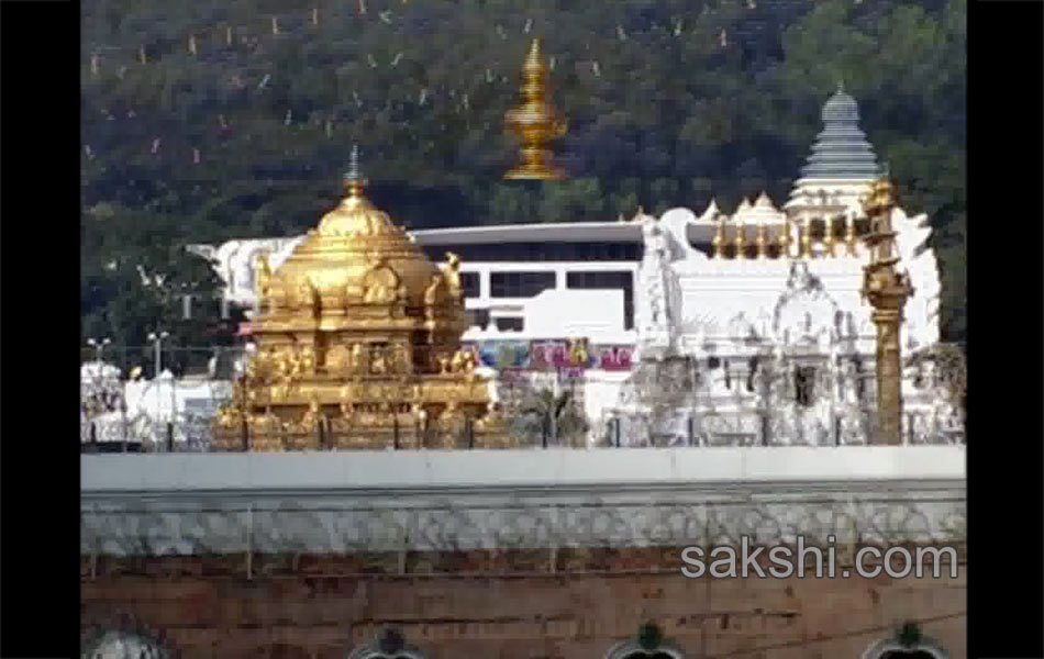 andhra pradesh devotees throng temples on vaikunta ekadasi25