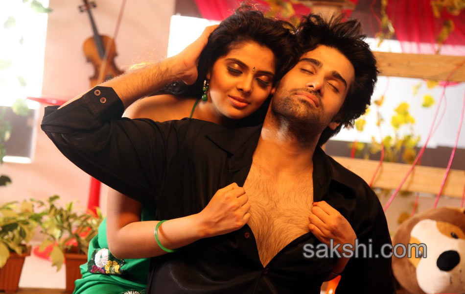 Love You Bangaram Movie stills23