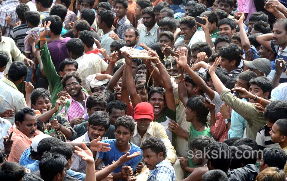 2014 Alanganallur Jallikattu - Sakshi19