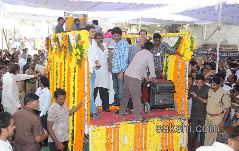 akkineni nageswara rao funerals in annapurna studios20