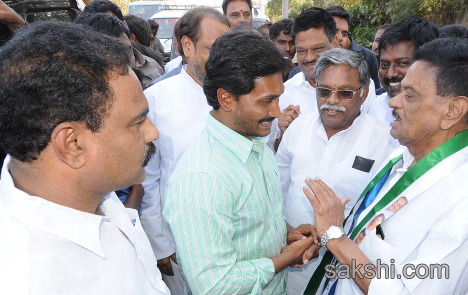 jagan mohan reddy samaikya shankaravam tour - Sakshi16