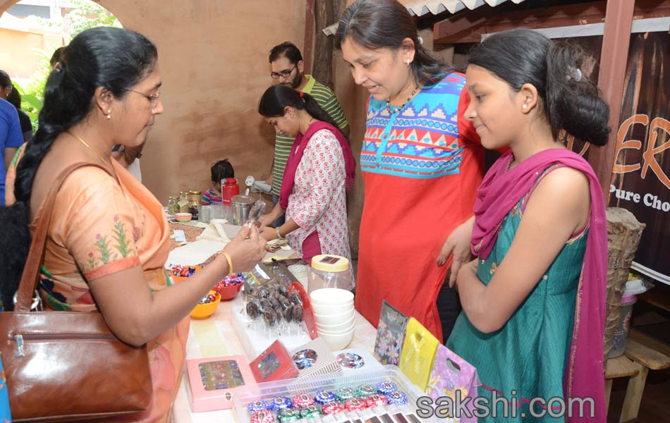 vegaaans bazaar show conducted for healthy diet3