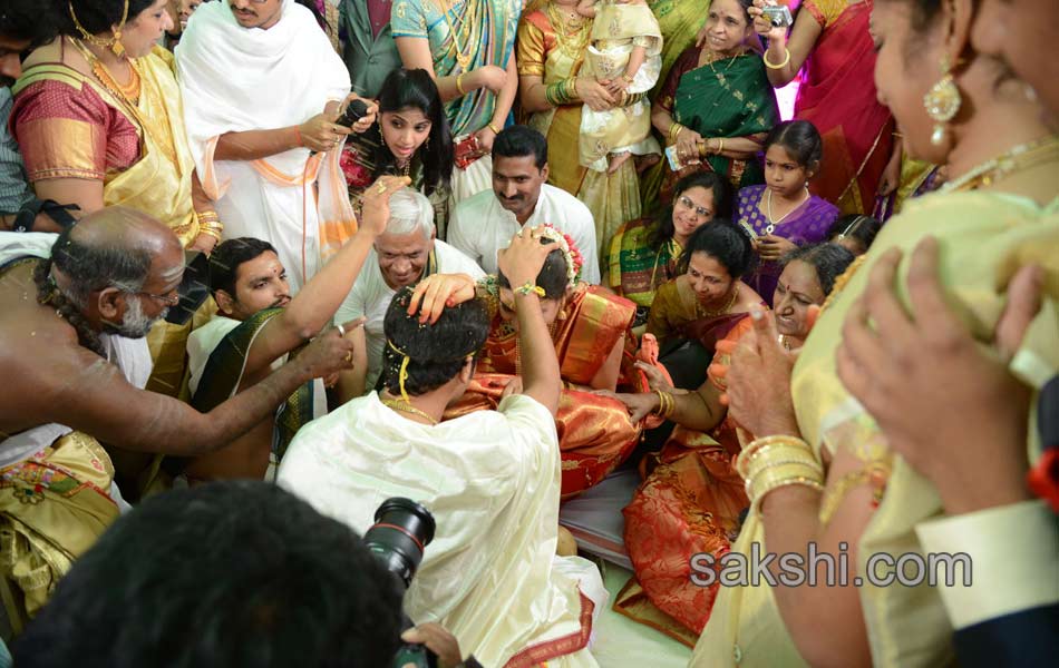 geetha madhuri with nandu marriage16