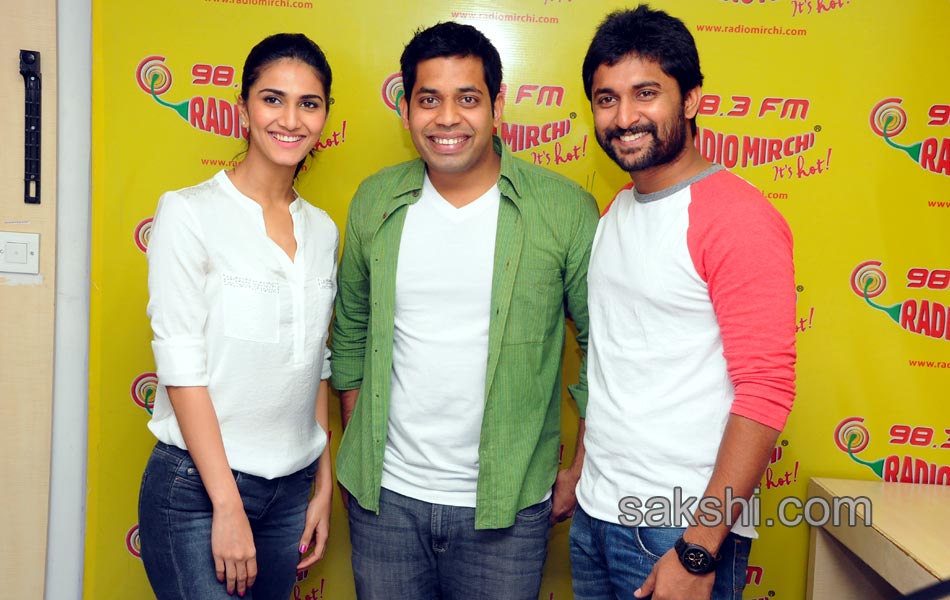 Aaha Kalyanam Team at Radio Mirchi17