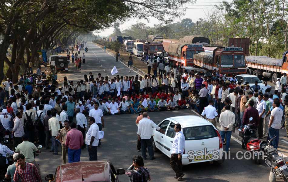 national highway blockade in Seemandhra - Sakshi28