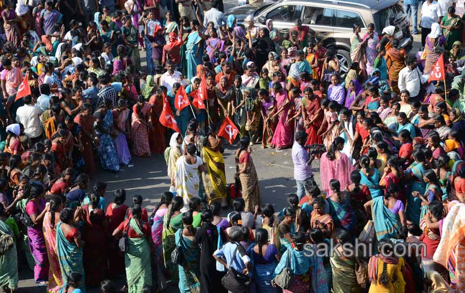 Dharna of Anganwadis23