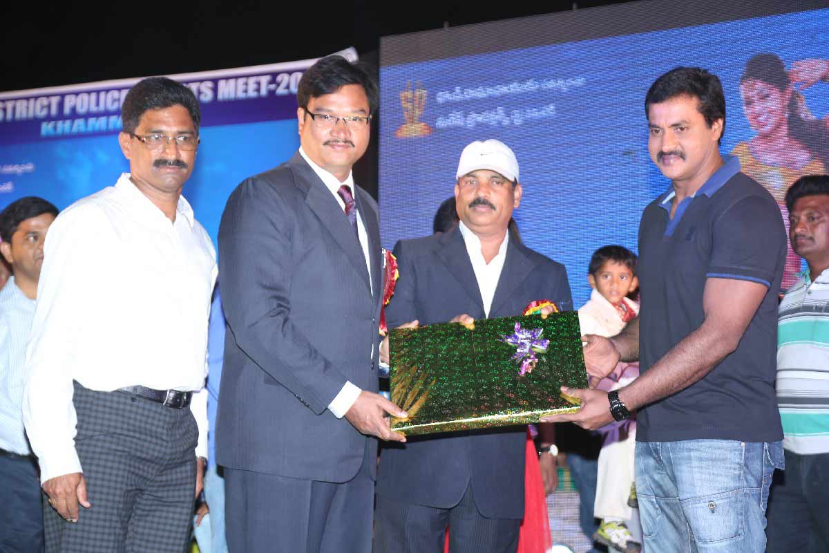 Bhimavaram Bullodu Platinum Disc17