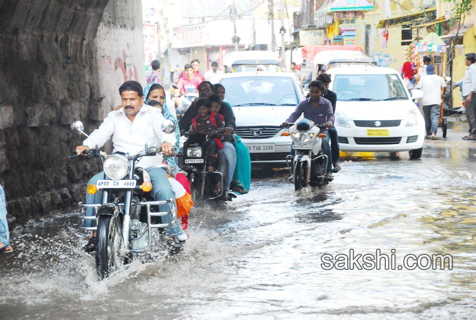 rain in city - Sakshi7