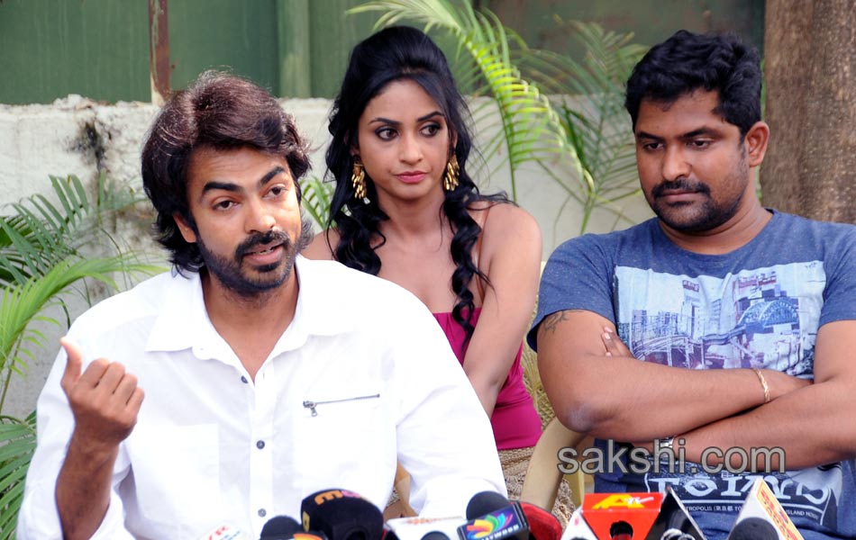 Weekend movie press meet8