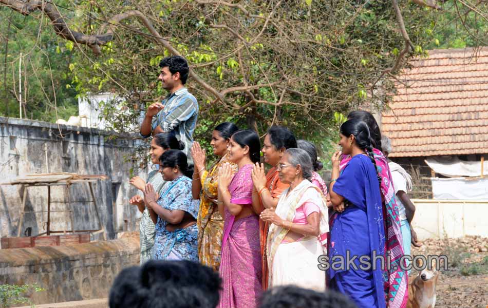 Vijayamma s Janapatham at East Godavari District - Sakshi9