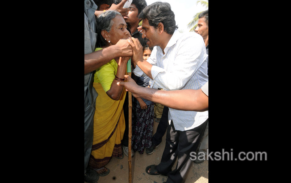 Jagan s Janapatham at Anantapur District - Sakshi13