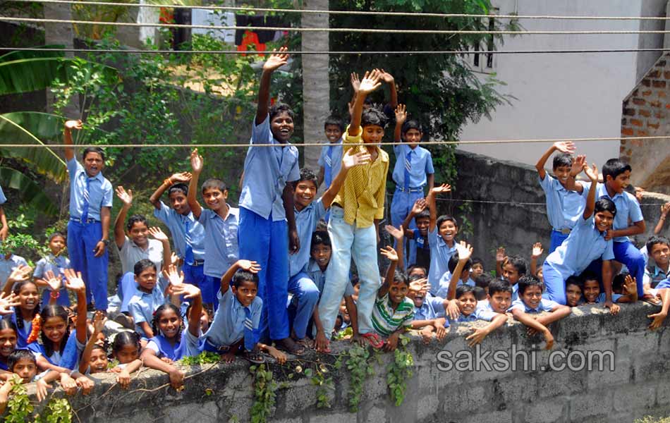 Jagan s Janapatham at Guntur District - Sakshi27