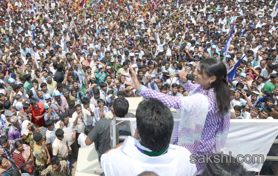 Sharmila s Janapatham at Ranga Reddy District - Sakshi2