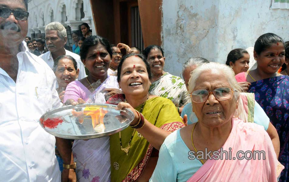 Vijayamma s Janapatham at East Godavari District - Sakshi3