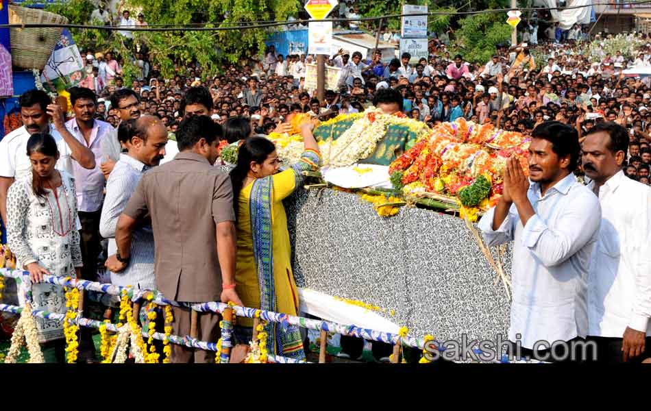 Shobha Nagireddy last rites today - Sakshi2